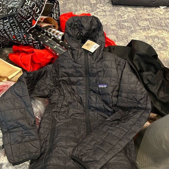 Patagonia Women's Nano Puffy Hoody Black Quilted Jacket - Picture 7 of 7